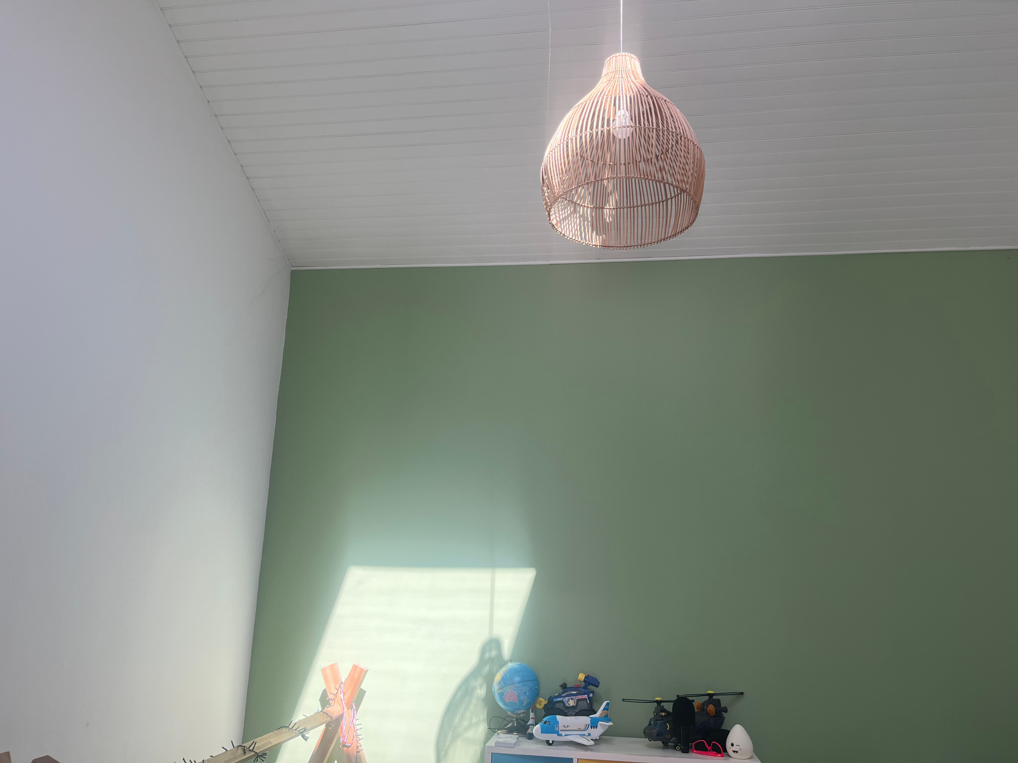 Chambre après peinture intérieure